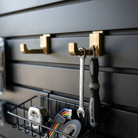 Slatwall & Pegboard Systems